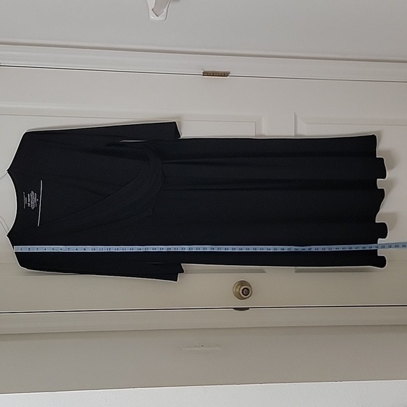 Investments Woman Soft Separates, Size 1X Black Mid-Length Sleeved Dress, EUC - Picture 5 of 10